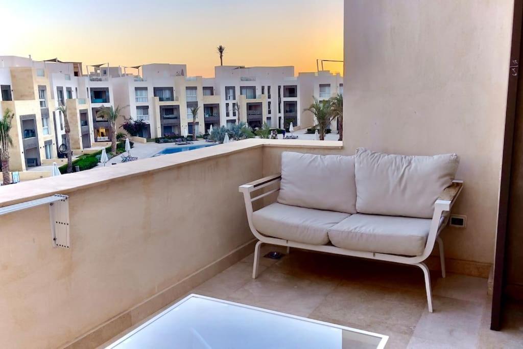 Mangroovy Seaview 2Br Beach And Pool Free Access Apartment Hurghada Exterior photo